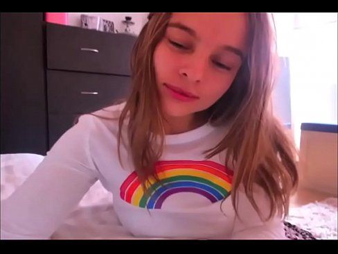 Jeune fille francaise masturbe webcam