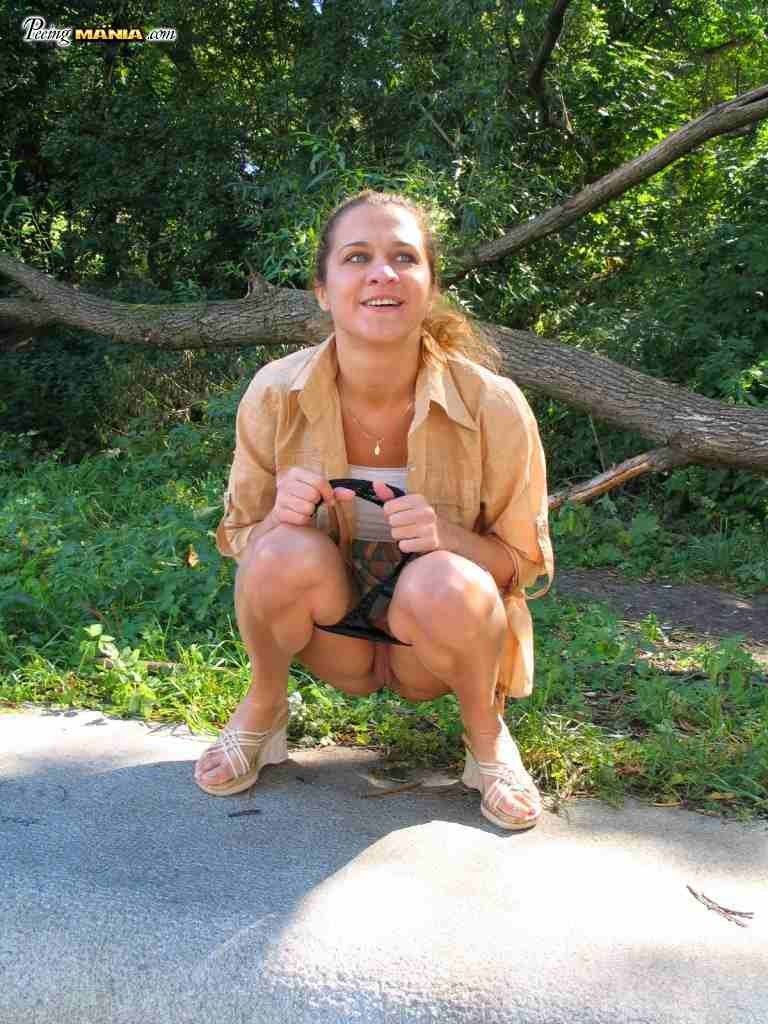 Goldfinger recomended outdoor girls peeing
