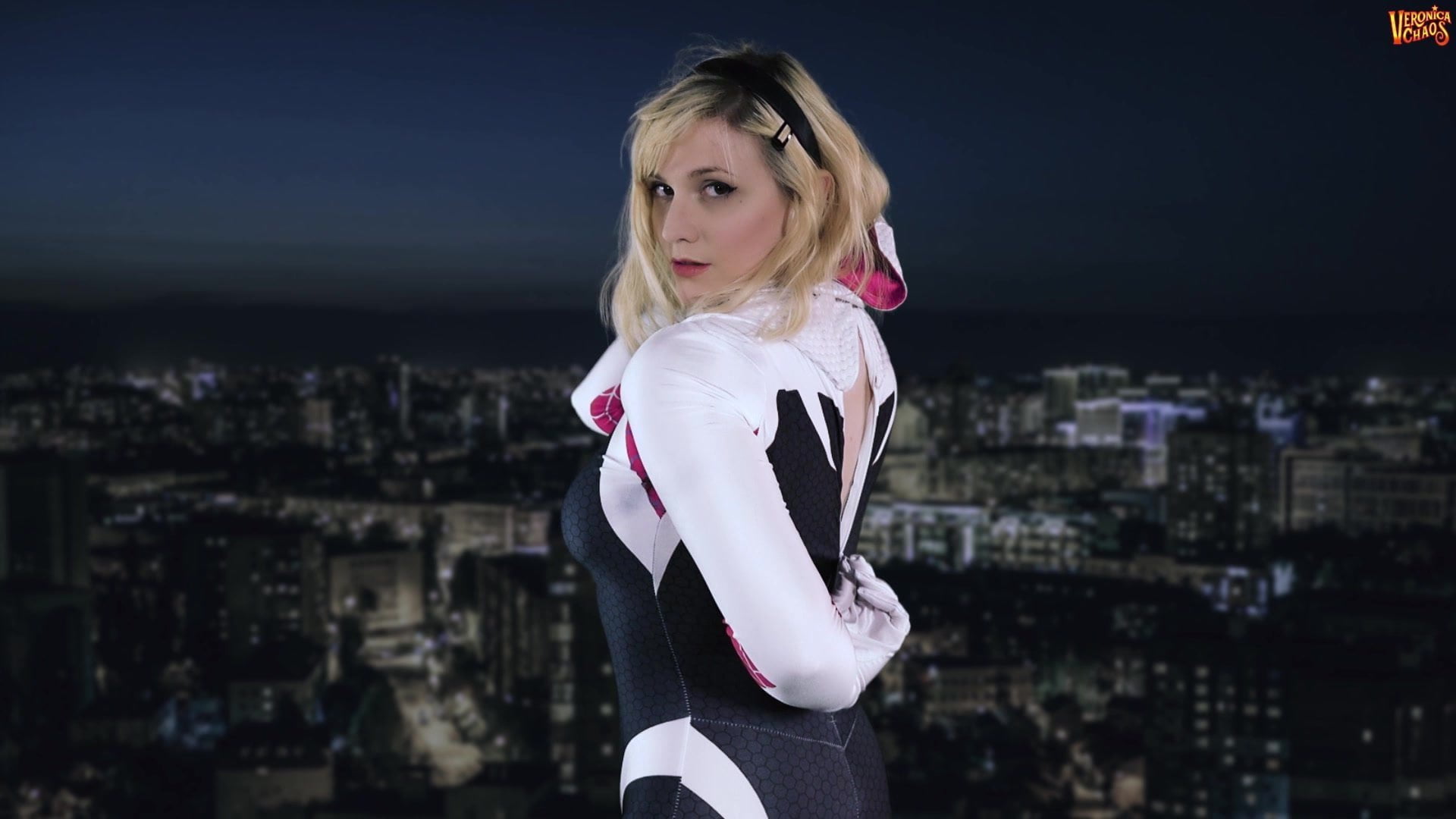 Vrcosplayx blonde teen gwen stacy uncovers