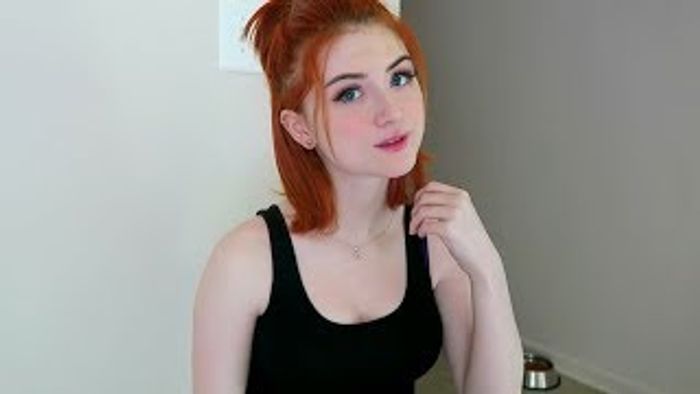 Glitter reccomend redhead twitch streamer girl showing viewers