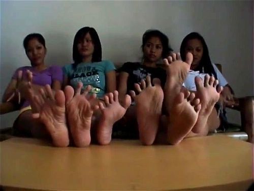 Filipina licks soles