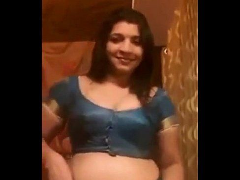 Petal reccomend indian sexy aunty saree removing