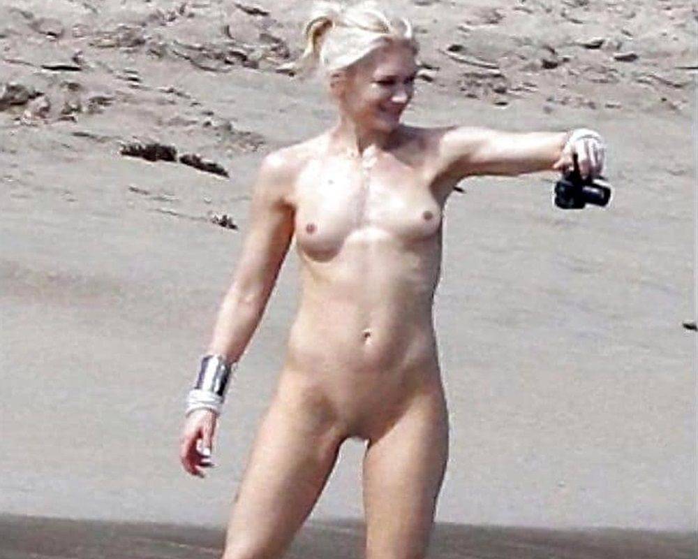 Gwen nude public