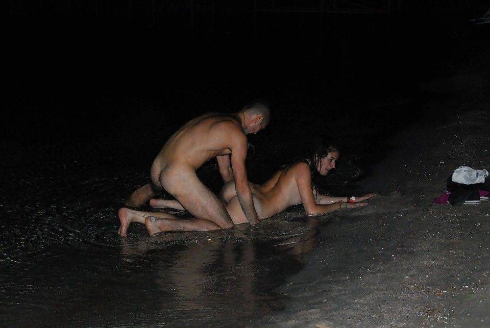 Sex beach night